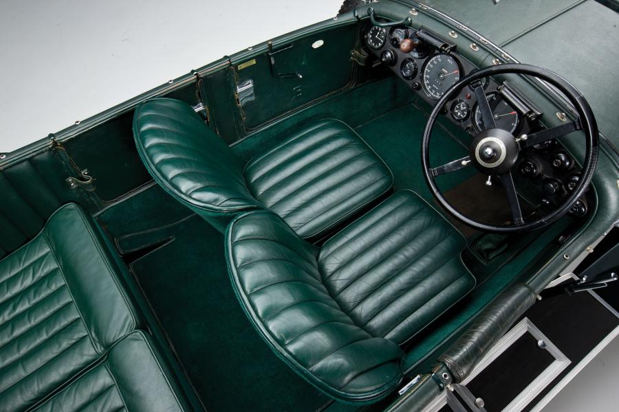 Интерьер Bentley Speed 6 Tourer by Vanden Plas 1929 года  (фото 19 из 20)